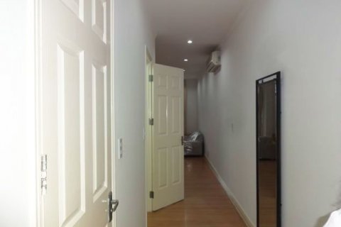 2 bedrooms Apartment in Tay Ho, Ha Noi,  No. 6610 16