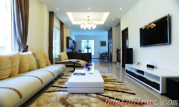 4 bedrooms Villa in Long Bien, Ha Noi, Vietnam No. 7285