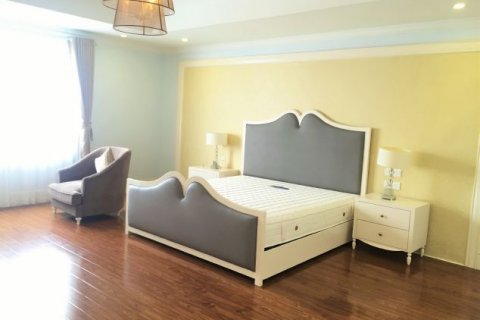 Вилла с 3 спальнями в Лонгбьен, Ханой , № 5269 12