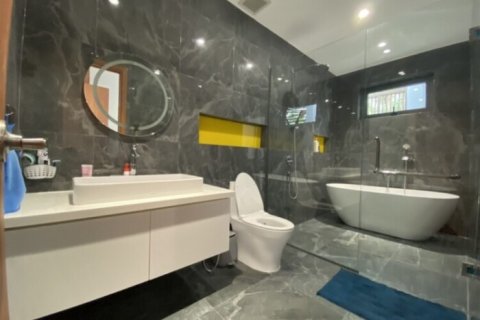 3 bedrooms House in Thu Duc, Ho Chi Minh, No. 27593 12
