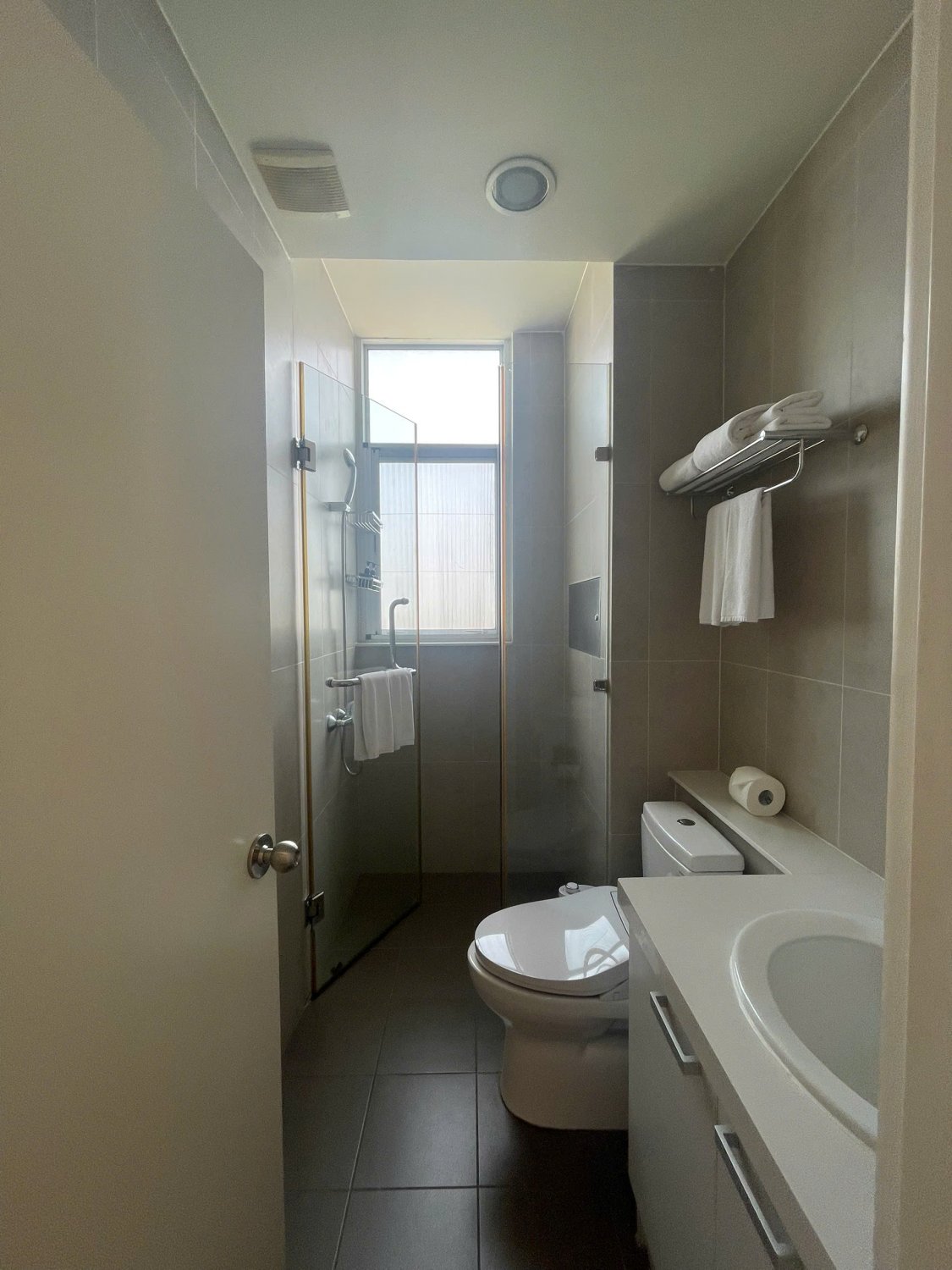 3 bedrooms Condo in Thu Dau Mot, Vietnam No. 25475