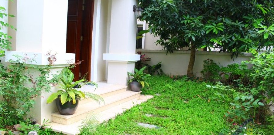 3 bedrooms Villa in Long Bien, Ha Noi,  No. 19856