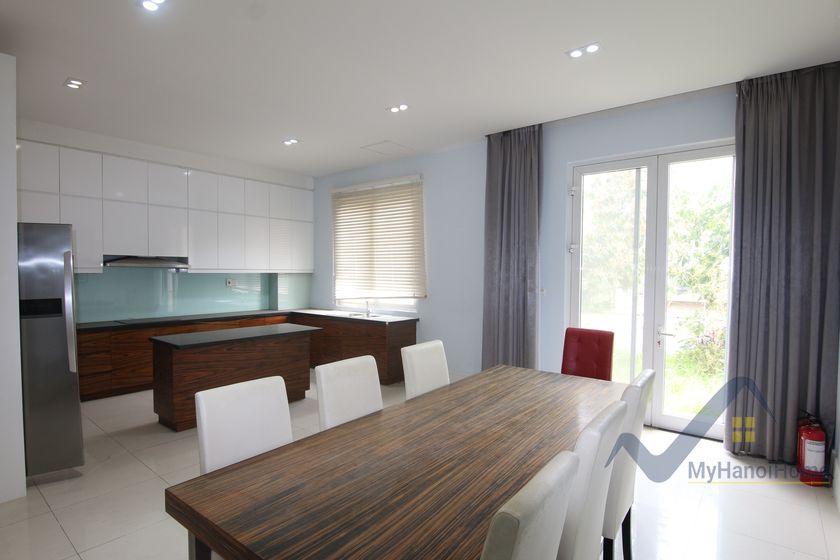 4 bedrooms Villa in Long Bien, Ha Noi, Vietnam No. 19861
