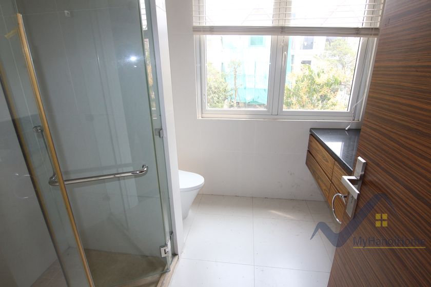 4 bedrooms Villa in Long Bien, Ha Noi, Vietnam No. 19861