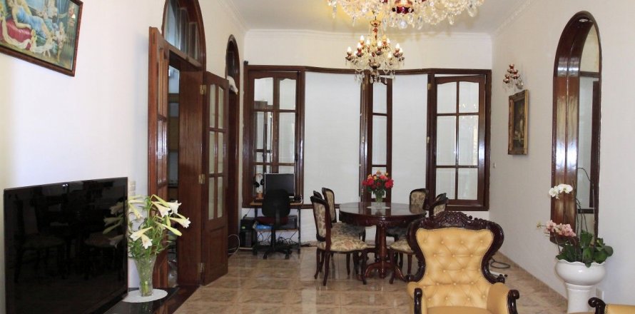 4 bedrooms Villa in Tay Ho, Ha Noi, No. 5919