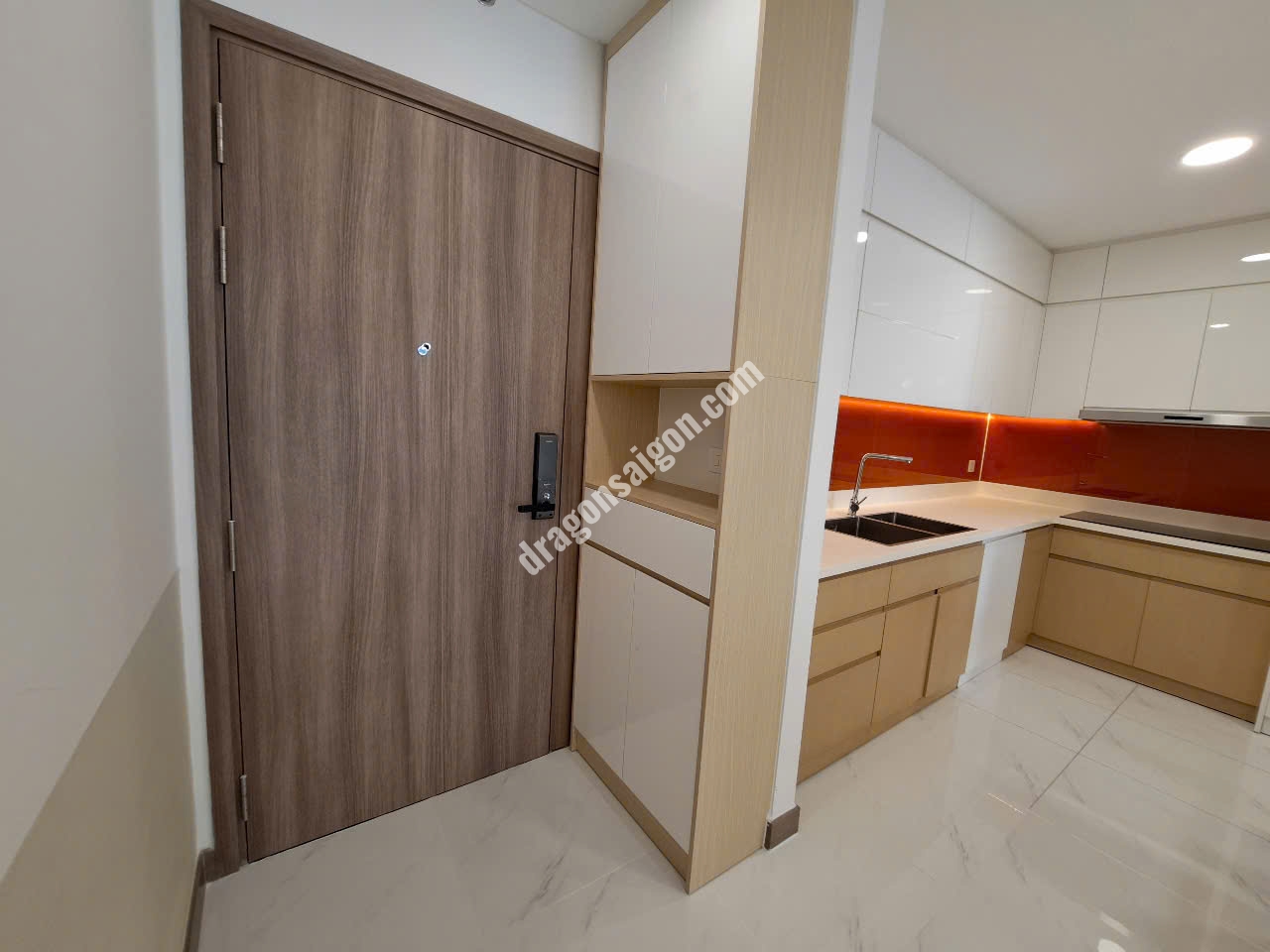 Квартира с 2 спальнями в Биньтхань, Хошимин, Вьетнам № 25533