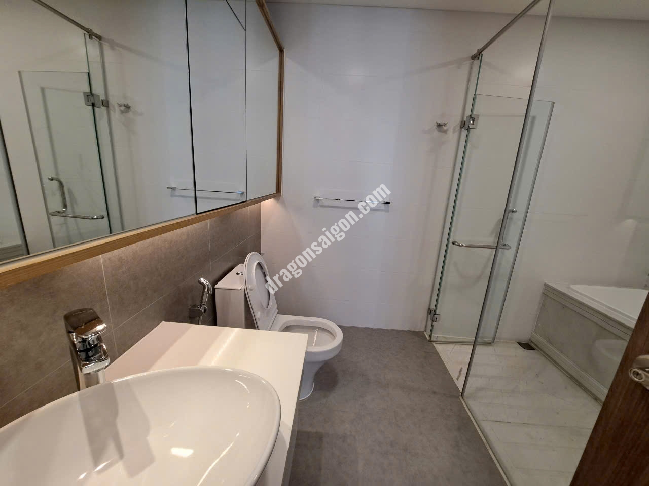 Квартира с 2 спальнями в Биньтхань, Хошимин, Вьетнам № 25533