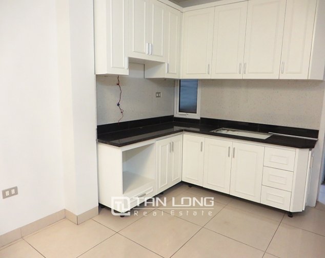 2 bedrooms Apartment in Dong Da, Ha Noi, Vietnam No. 4652