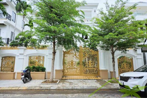 5 bedrooms Villa in Nha Trang, No. 27982