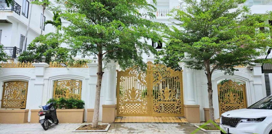 5 bedrooms Villa in Nha Trang, No. 27982