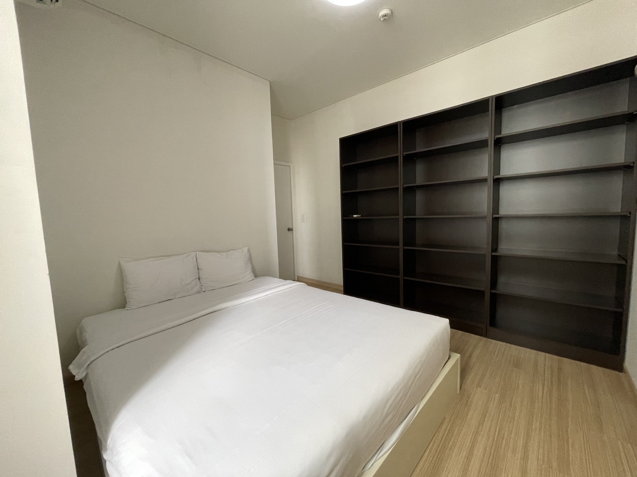 2 bedrooms Condo in Thu Dau Mot, Vietnam No. 25473