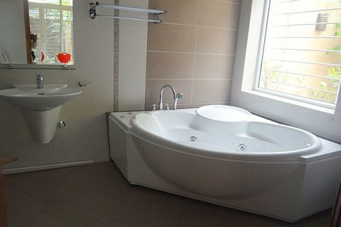 5 bedrooms Villa in Cau Giay, Ha Noi,  No. 6399 12