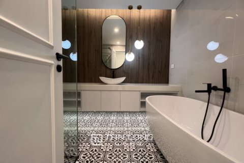 7 bedrooms House in Tay Ho, Ha Noi,  No. 2149 29