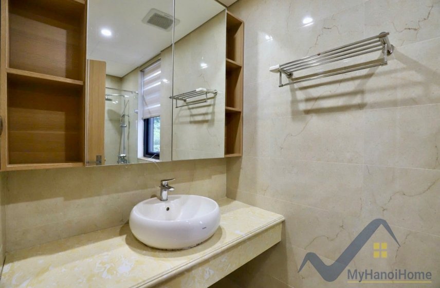 4 bedrooms Villa in Tay Ho, Ha Noi, Vietnam No. 26472