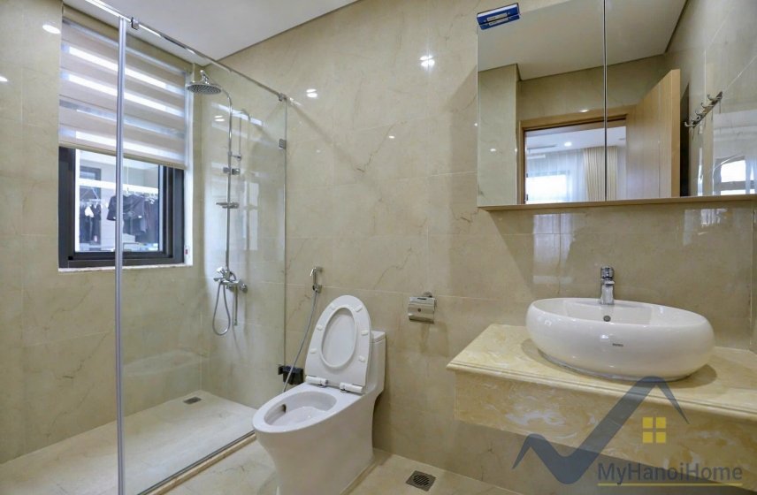 4 bedrooms Villa in Tay Ho, Ha Noi, Vietnam No. 26472