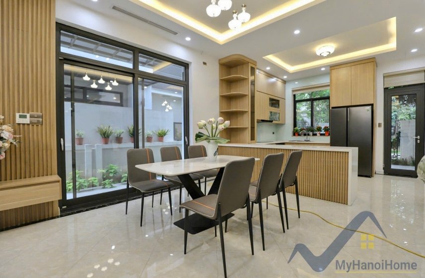 4 bedrooms Villa in Tay Ho, Ha Noi, Vietnam No. 26472