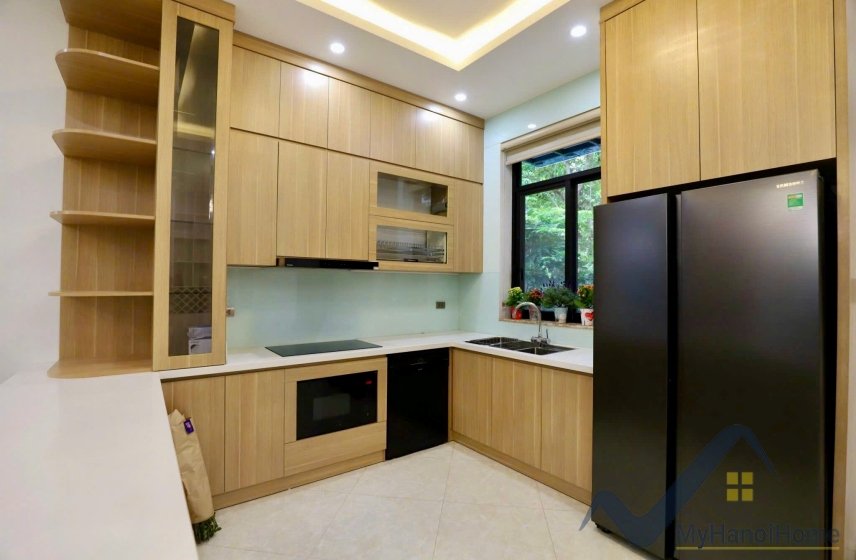 4 bedrooms Villa in Tay Ho, Ha Noi, Vietnam No. 26472