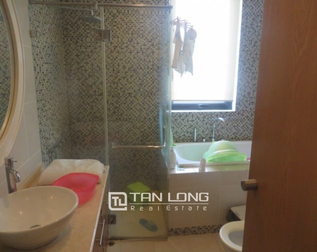 3 bedrooms Apartment in Hoan Kiem, Ha Noi, Vietnam No. 5009