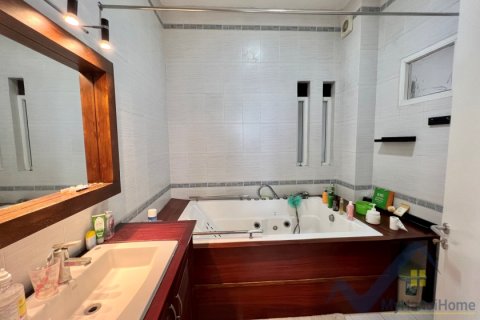 Дом с 5 спальнями в Лонгбьен, Ханой , № 26630 19