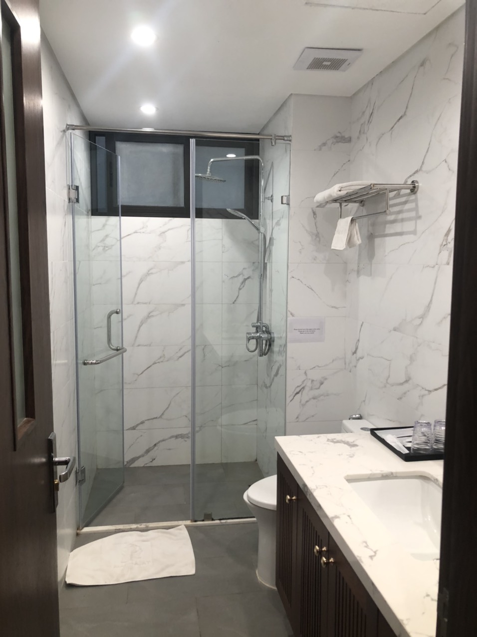 2 bedrooms Apartment in Tay Ho, Ha Noi, Vietnam No. 18145