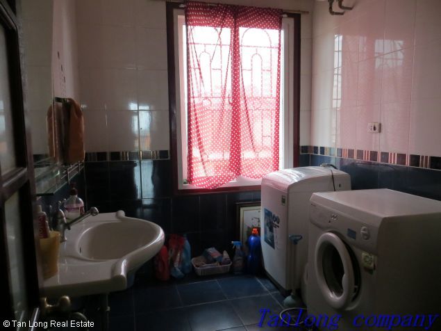 3 bedrooms Apartment in Cau Giay, Ha Noi, Vietnam No. 6817