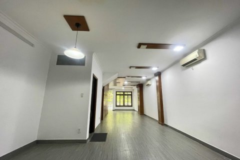 Земельный участок 100м2 в Район 7, Хошимин ,  № 25518 4