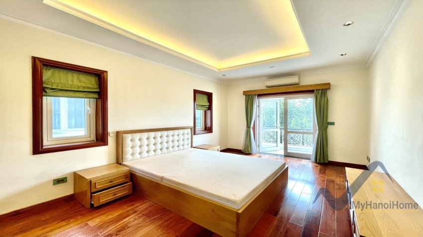 4 bedrooms Villa in Long Bien, Ha Noi, Vietnam No. 20298