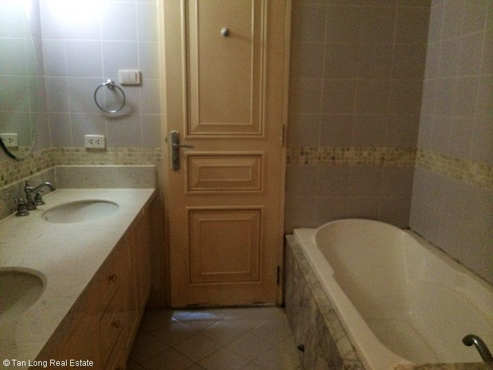 Квартира с 3 спальнями в Намтыльем, Ханой, Вьетнам № 5354