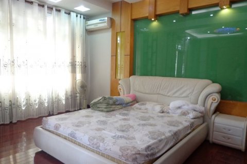 Вилла с 3 спальнями в Бадинь, Ханой , № 5359 9