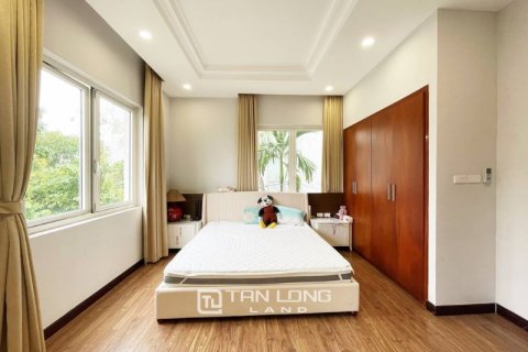 Вилла с 4 спальнями в Лонгбьен, Ханой ,  № 2296 8