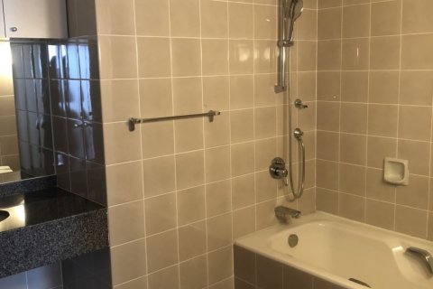 1 bedroom Apartment in Hoan Kiem, Ha Noi, No. 18250 2