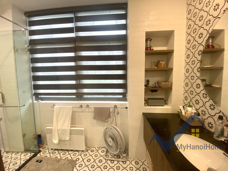 5 bedrooms Villa in Long Bien, Ha Noi, Vietnam No. 19185