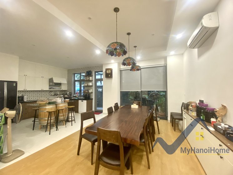 5 bedrooms Villa in Long Bien, Ha Noi, Vietnam No. 19185