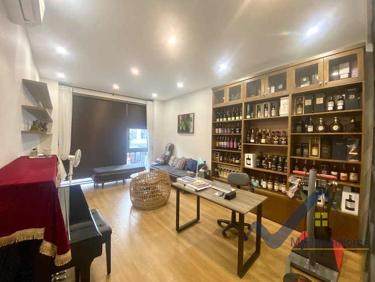 5 bedrooms Villa in Long Bien, Ha Noi, Vietnam No. 19185