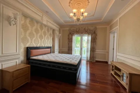 Дом с 5 спальнями в Тхудык, Хошимин ,  № 27117 7