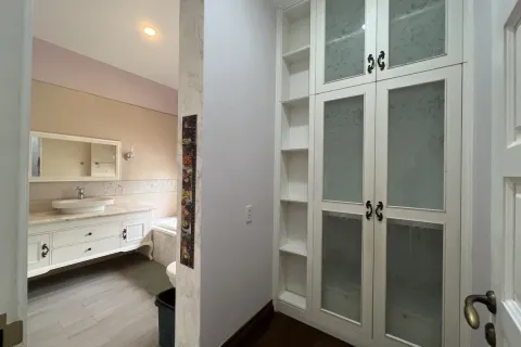 4 bedrooms House in Thu Duc, Ho Chi Minh, No. 27116 2