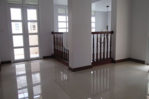5 bedrooms Villa in Hoai Duc, Ha Noi, No. 6122 8