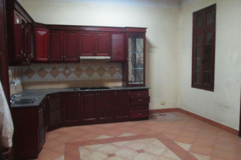 Дом с 10 спальнями в Тэйхо, Ханой ,  № 6379 6