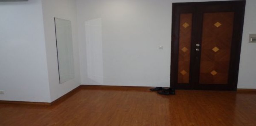 Квартира с 3 спальнями в Тэйхо, Ханой , № 7803