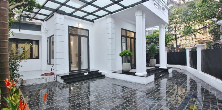 4 bedrooms Villa in Tay Ho, Ha Noi,  No. 20125