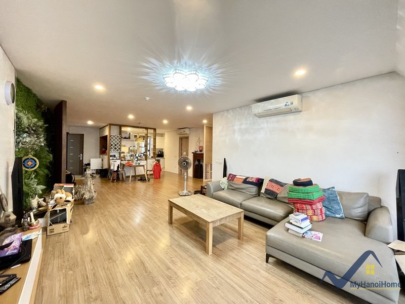 3 bedrooms Apartment in Long Bien, Ha Noi, Vietnam No. 20126