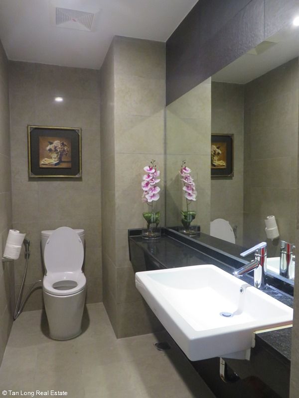 3 bedrooms Apartment in Ba Dinh, Ha Noi, Vietnam No. 6171