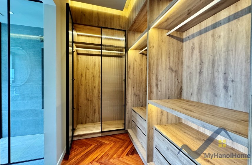 3 bedrooms Apartment in Tay Ho, Ha Noi, Vietnam No. 26391