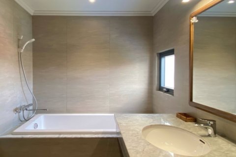 Квартира с 2 спальнями в Тхудык, Хошимин , № 25233 6