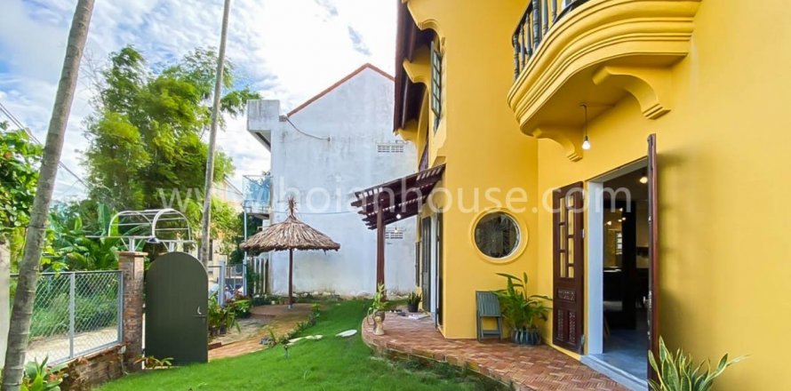 Вилла с 3 спальнями в Hoi An, № 15888
