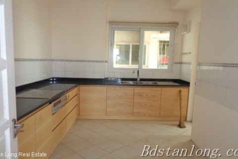 Квартира с 4 спальнями в Тэйхо, Ханой ,  № 7765 8