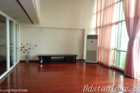 3 bedrooms Apartment in Tay Ho, Ha Noi,  No. 7766 4