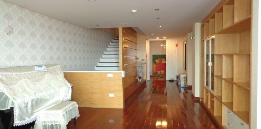 3 bedrooms Apartment in Tay Ho, Ha Noi,  No. 7766