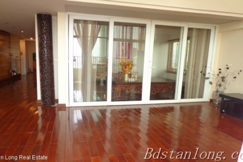 3 bedrooms Apartment in Tay Ho, Ha Noi,  No. 7766 3