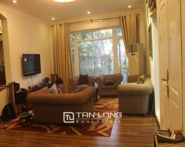 6 bedrooms Villa in Tay Ho, Ha Noi, Vietnam No. 3072